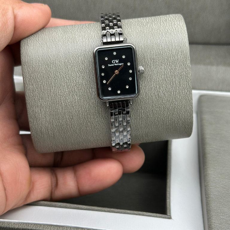 Classy Daniel Wellington Watch For Women (J2133)